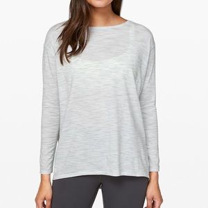 Lululemon Back In Action long sleeve top euc